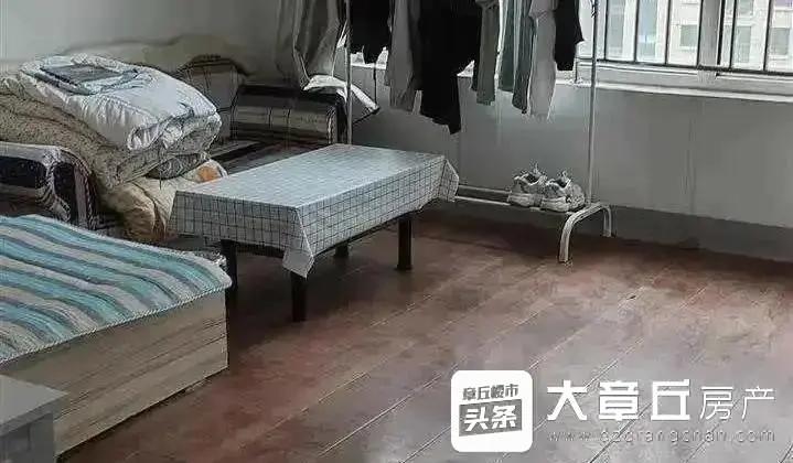 龙泉壹号好楼层三室双卫带配套房证超价低急售，随时看房